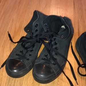 Black converse